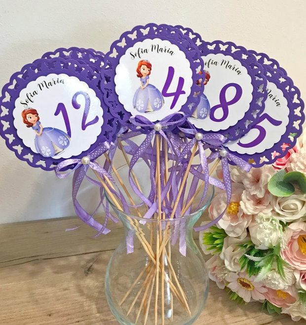 Ghirlandă Personalizată "Prințesa Sofia" Decor Petrecere Fetițe, Botez, Aniversare Mov cu Buline