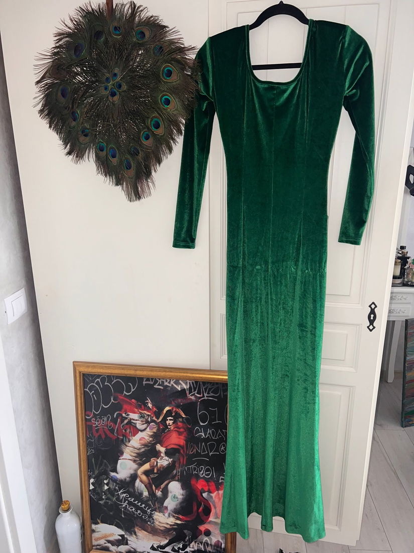 Rochie lungă de catifea de petrecere