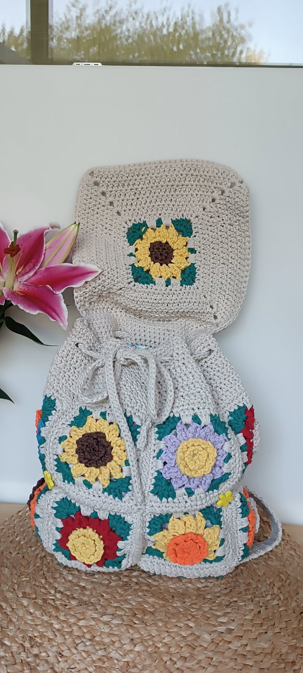 Rucsac crosetat-Rucsacul florilor