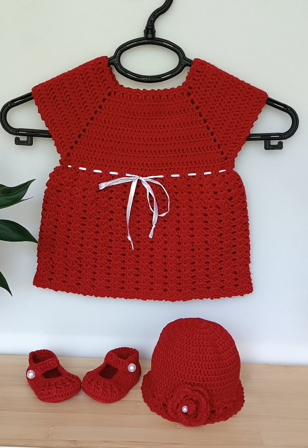 Rochiță croșetată Red Princess