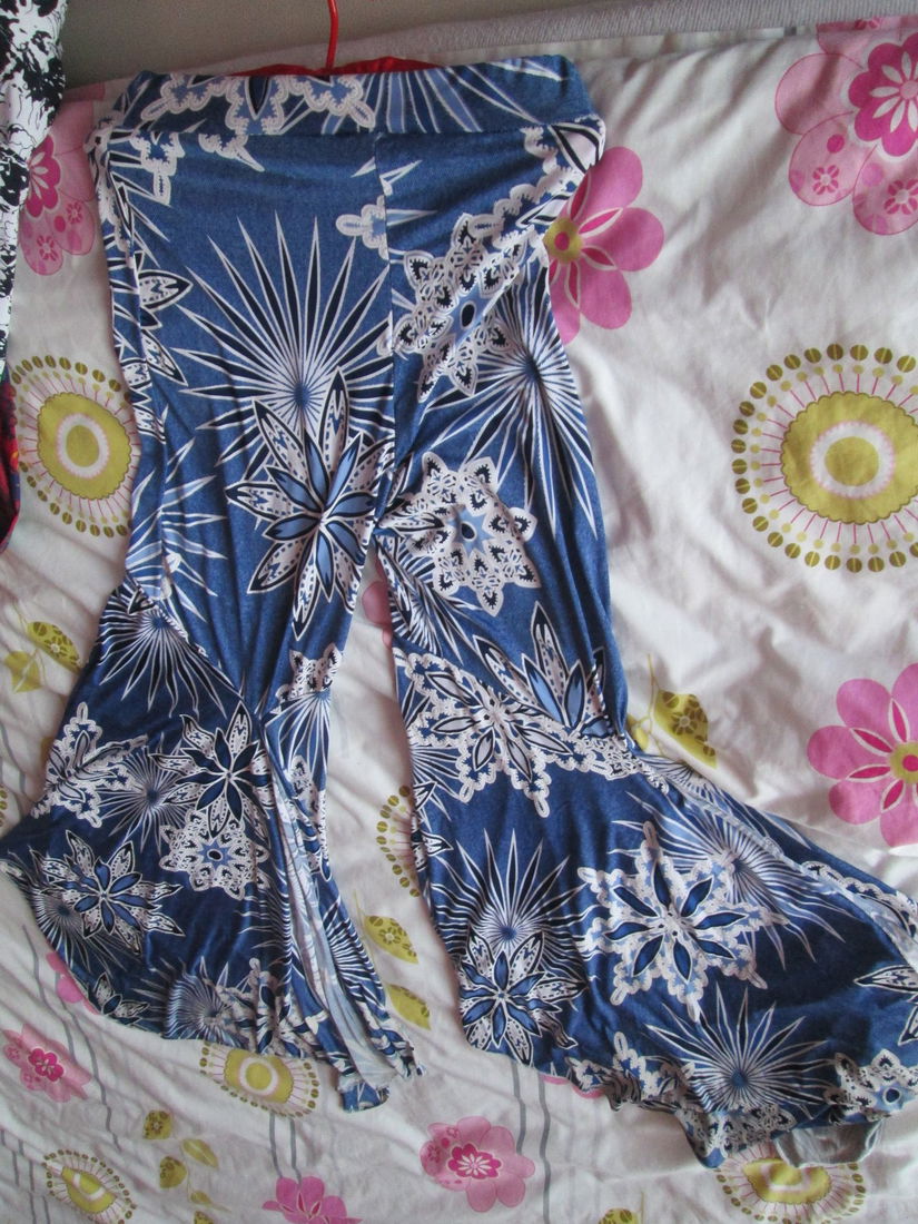pantaloni deosebiti dame