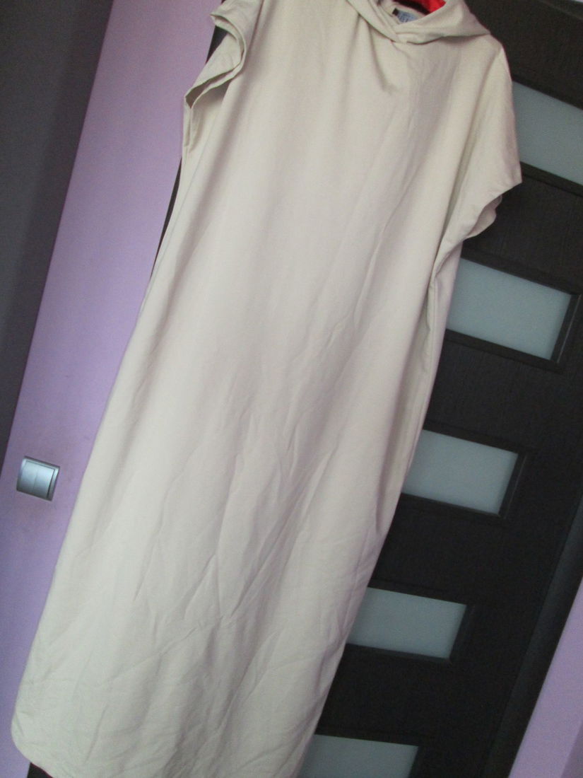 rochie simpla lunga cu gluga Refka M/L