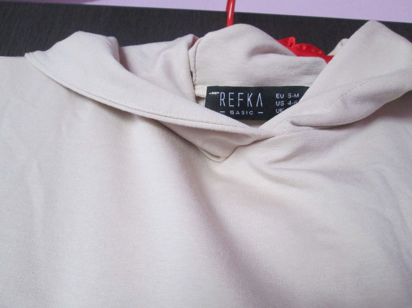 rochie simpla lunga cu gluga Refka M/L