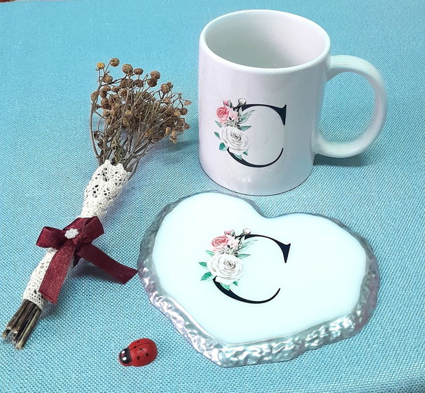 Flower C - set alcatuit din cana si coaster din rasina