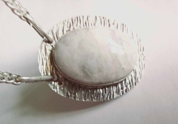 Piatra Lunii Kristal