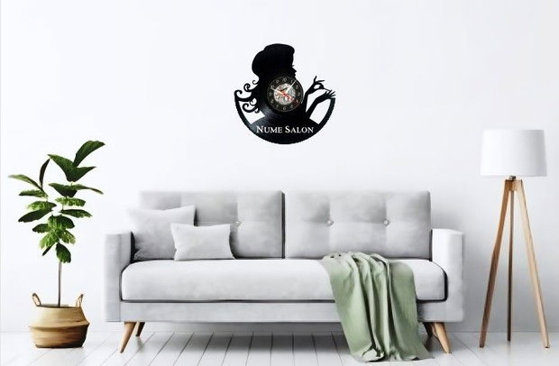 SALON MANICHIURA-ceas de perete (personalizabil)