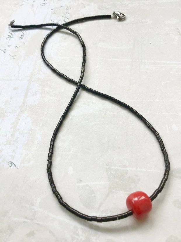 Colier Choker onix negru & coral rosu