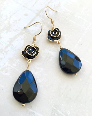 Cercei flori & onix negru