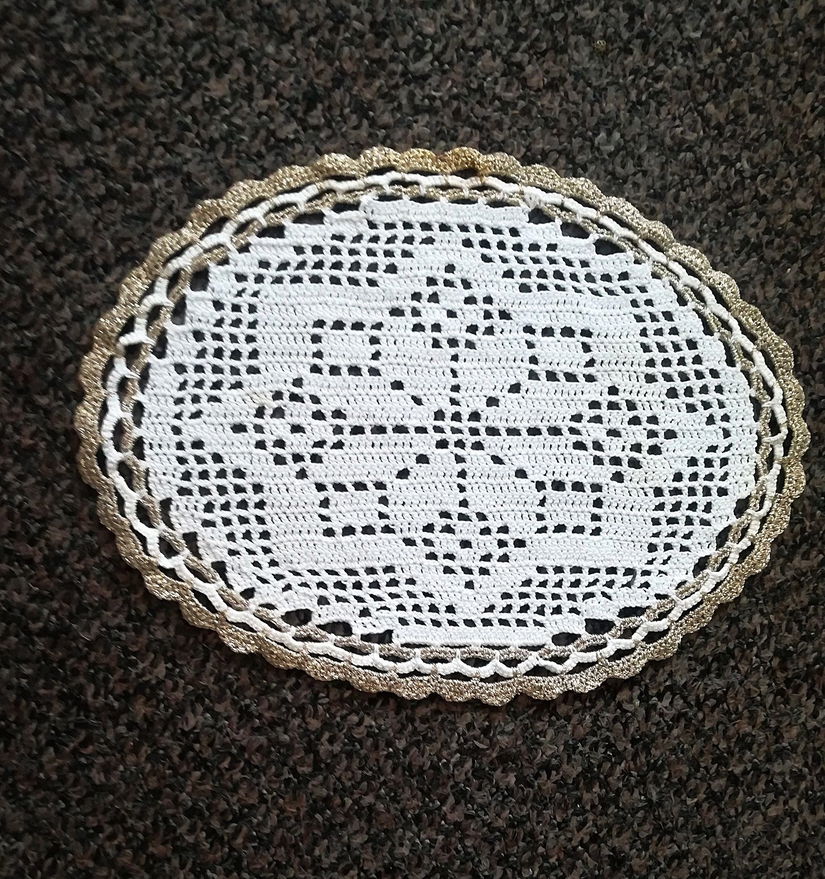 mileu oval crosetat manual alb auriu , 30 / 22 cm