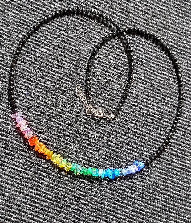 Colier argint opal de foc etiopian curcubeu rainbow chips lustruit lucios onix negru minimalist boho chic multicolor trendy - Transport gratuit