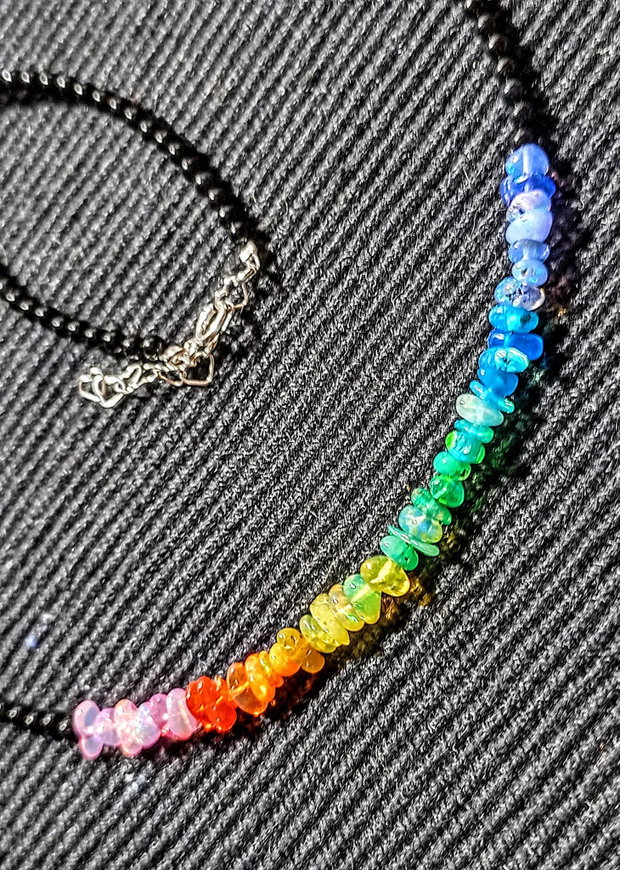 Colier argint opal de foc etiopian curcubeu rainbow chips lustruit lucios onix negru minimalist boho chic multicolor trendy - Transport gratuit