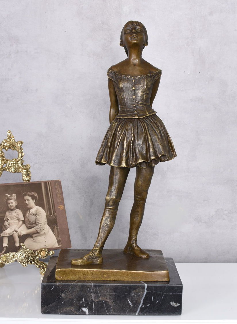 Balerina Art Nouveau-statueta din bronz cu un soclu din marmura