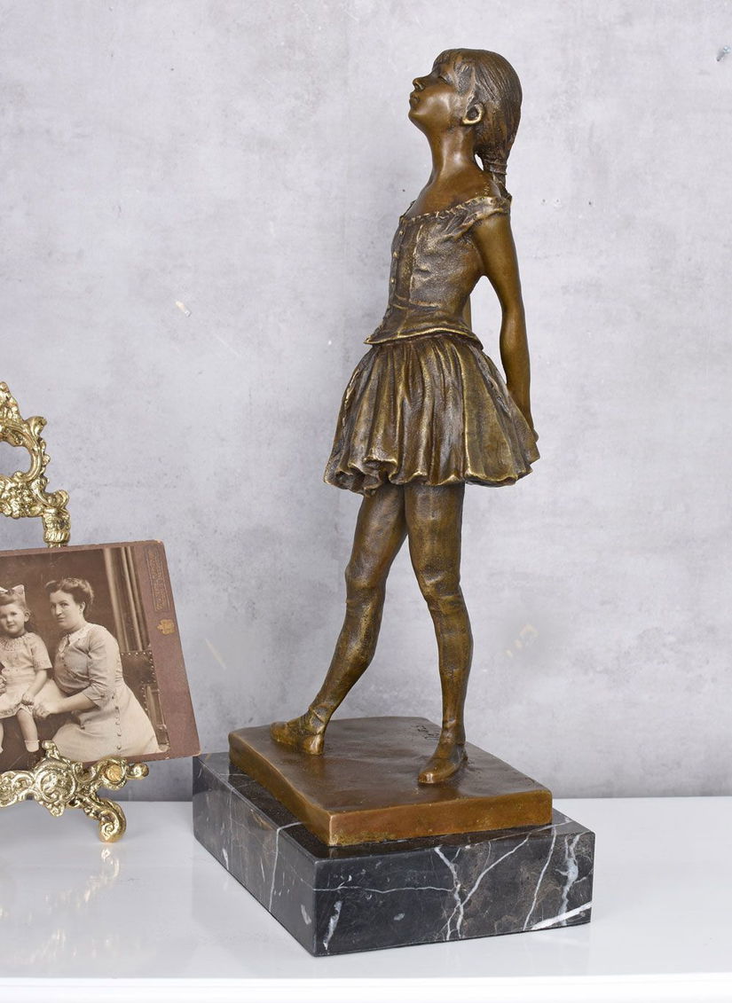 Balerina Art Nouveau-statueta din bronz cu un soclu din marmura