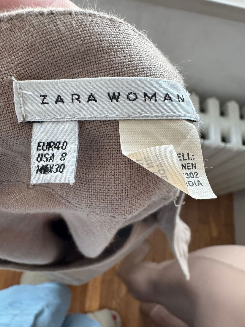 Fustă Zara brodată mărime 40