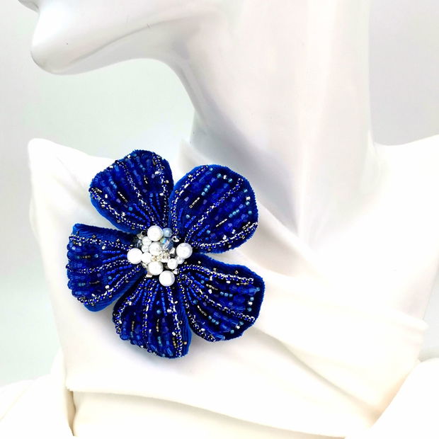 Broșă floare catifea 3D - Floare Regală - Catifea de Cobalt