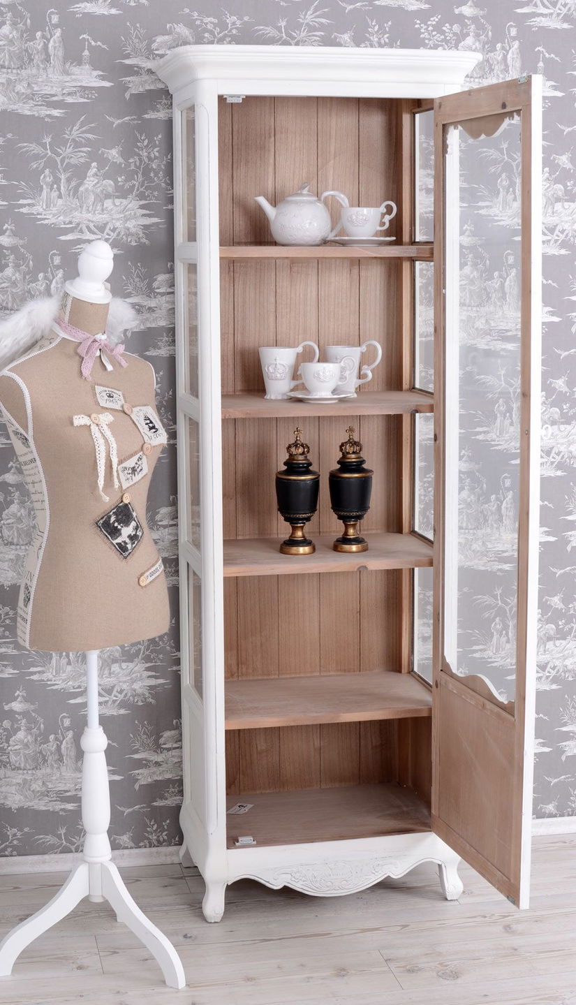 Vitrina din lemn masiv alb antichizat cu decoratiuni