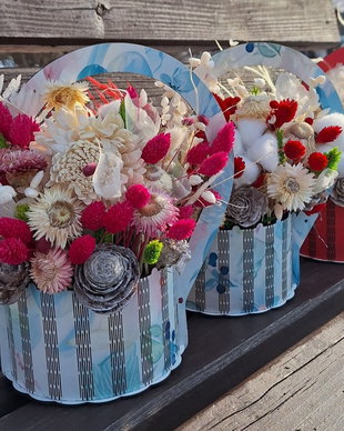 Aranjament floral, suport stropitoare