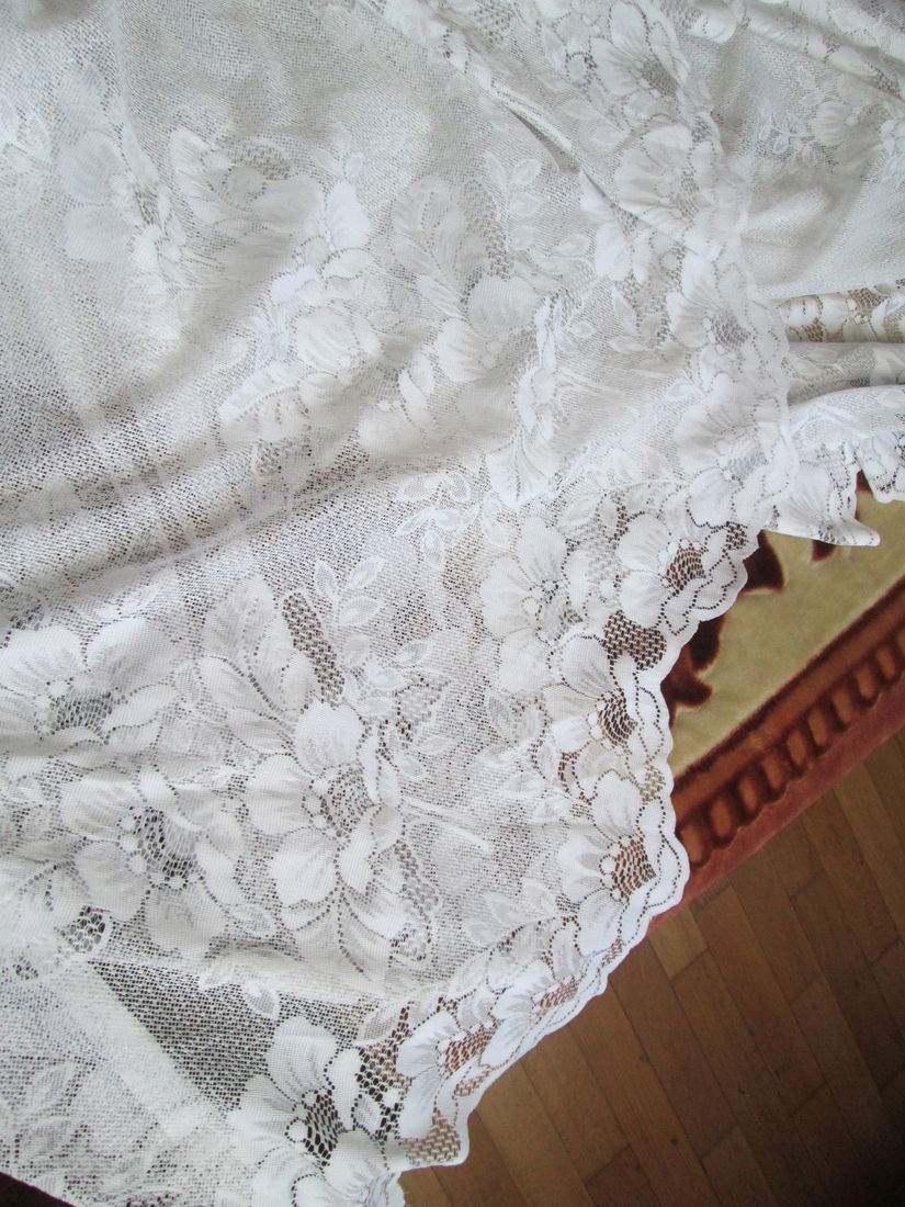 perdea alba scurta