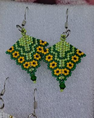 Cercei,, Floricele"