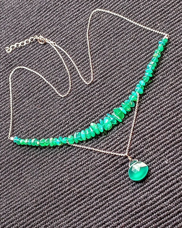 Colier opal de foc etiopian onix verde brioleta lant argint minimalist boho chic trendy - Transport gratuit