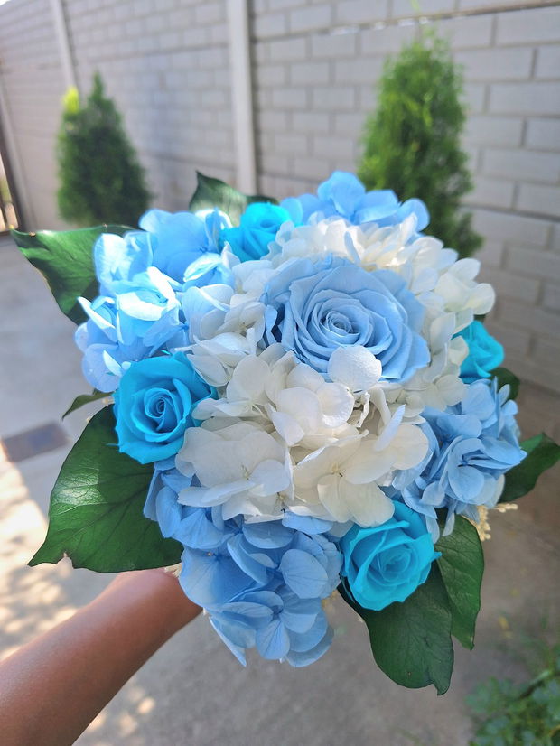 Buchet mireasa albastru / Buchet mireasa trandafiri albaștri