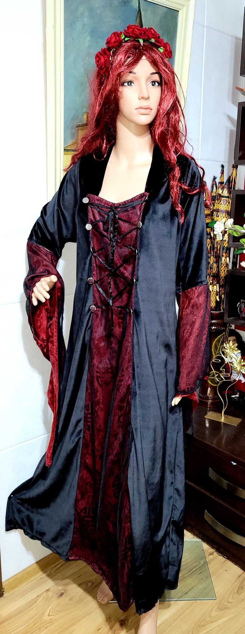 Rochie medievala