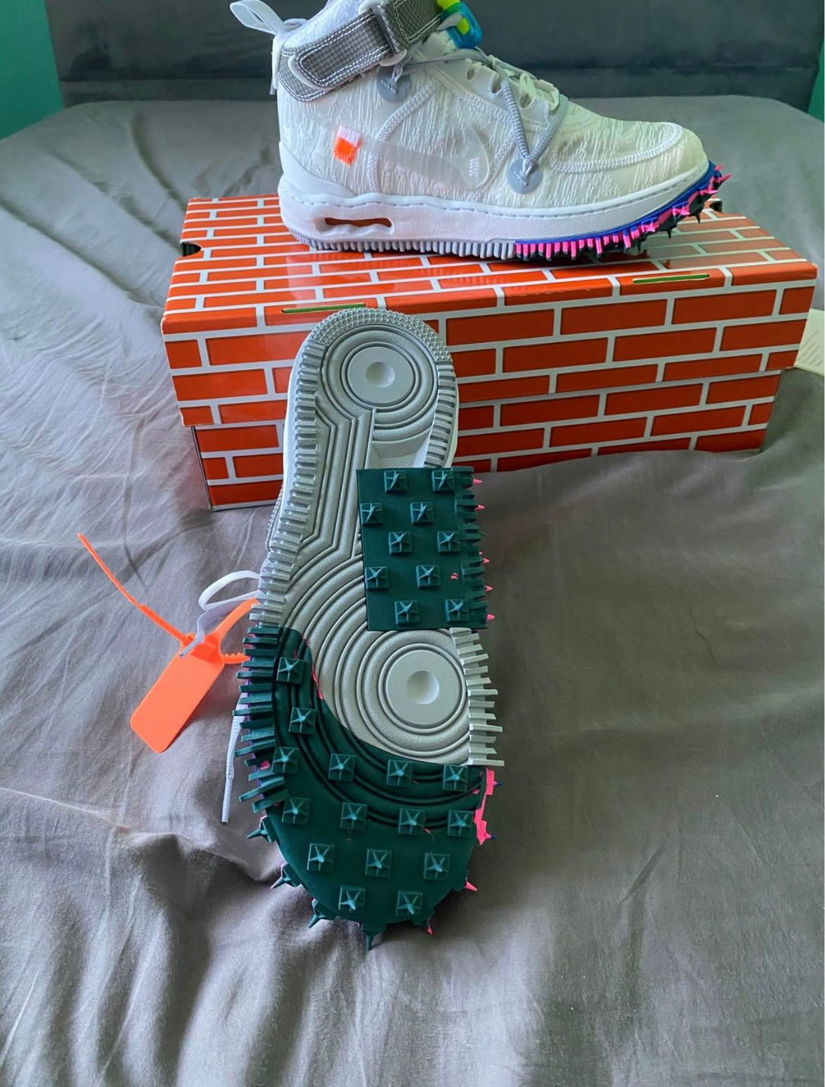 Adidasi Air Force 1 Mid X Off White albi