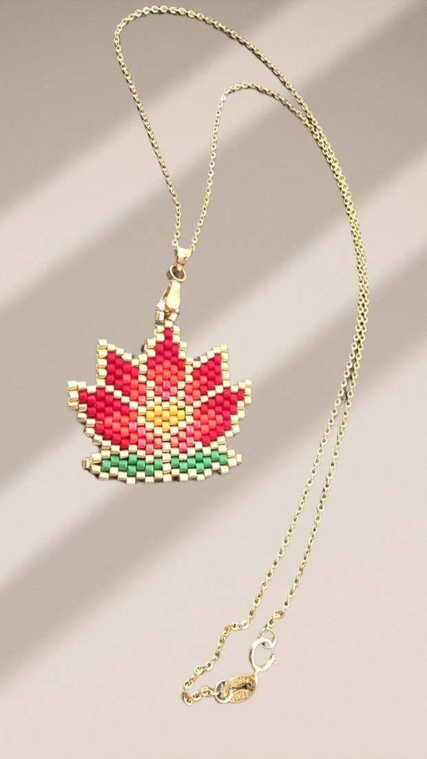 Colier floare de lotus