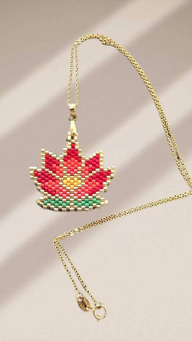 Colier floare de lotus