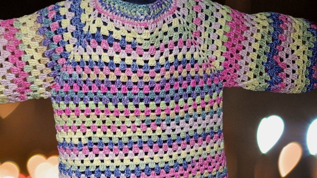 Cardigan crosetat manual colorat gros