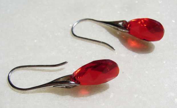 Cercei cu tortite din argint .925 rodiat si pandante Swarovski Pear Shaped - Light Siam