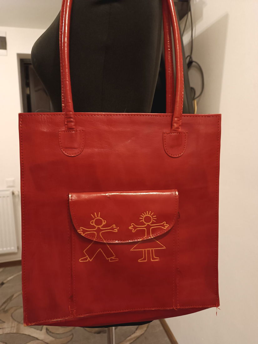 Geanta din piele naturala roșie