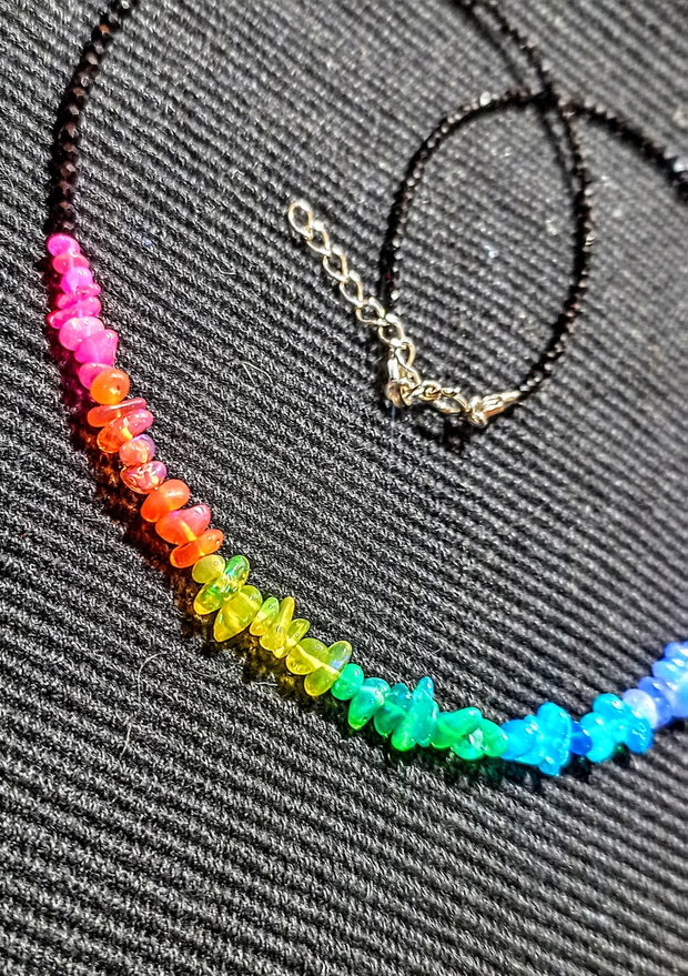 Colier argint opal de foc etiopian curcubeu rainbow multicolor spinel negru minimalist boho chic trendy - Transport gratuit
