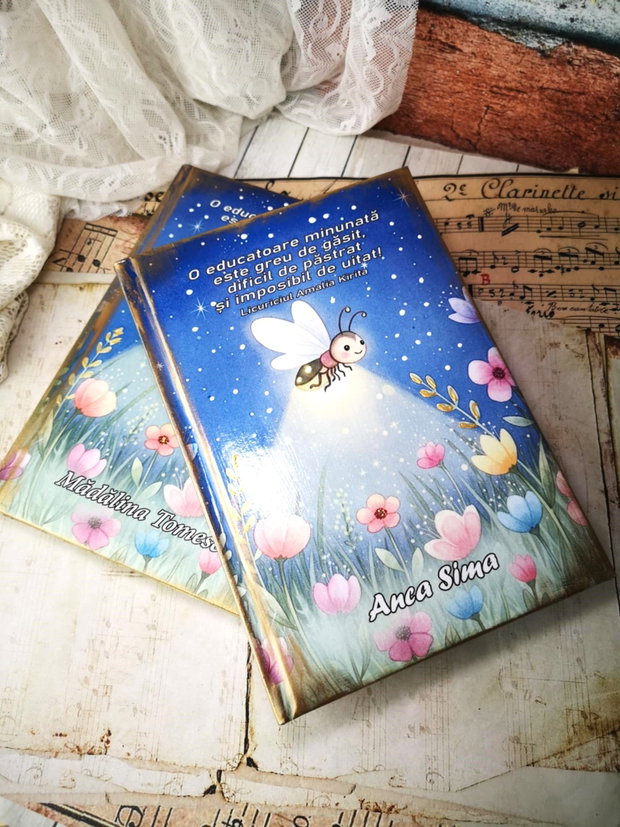 Agenda nedatata, personalizata - tema grupa licurici
