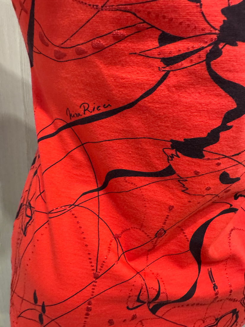 TRICOU NINA RICCI ORIGINAL ,DEOSEBIT MARIME 48
