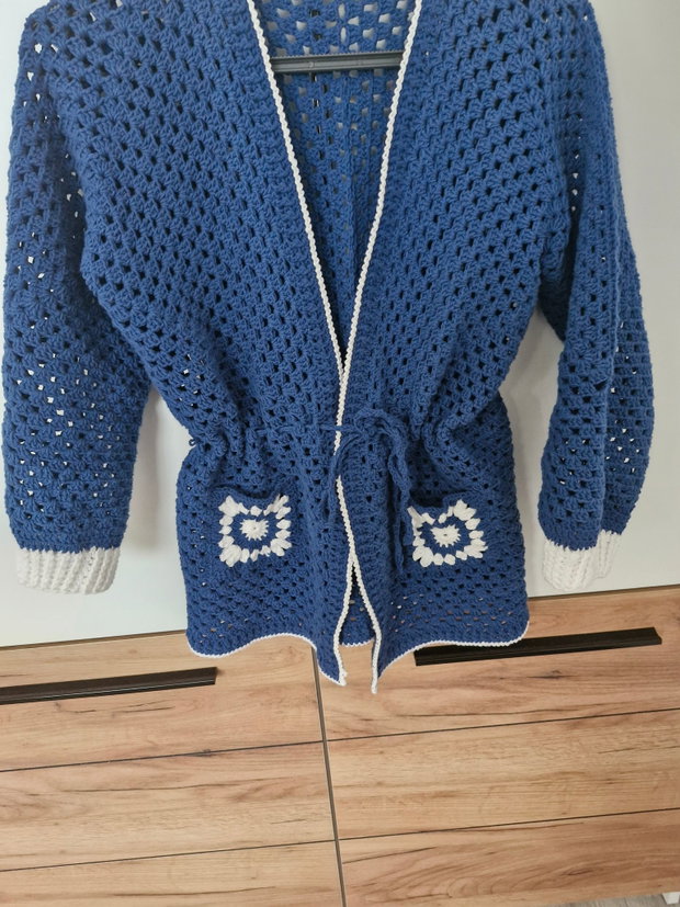 Cardigan crosetat