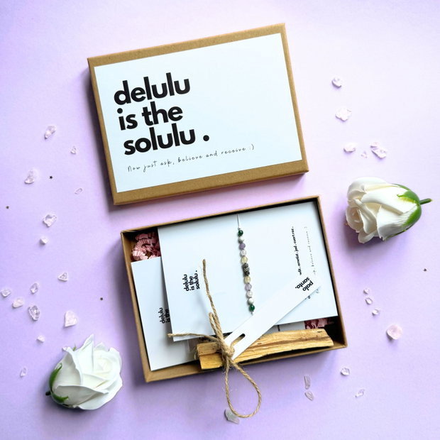 Mini-kit pentru manifestare cu cristale si palo santo - Delulu is the solulu :)