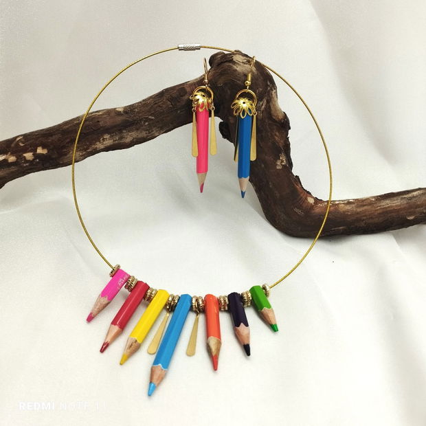 set bijuterii handmade din creioane colorate 00483