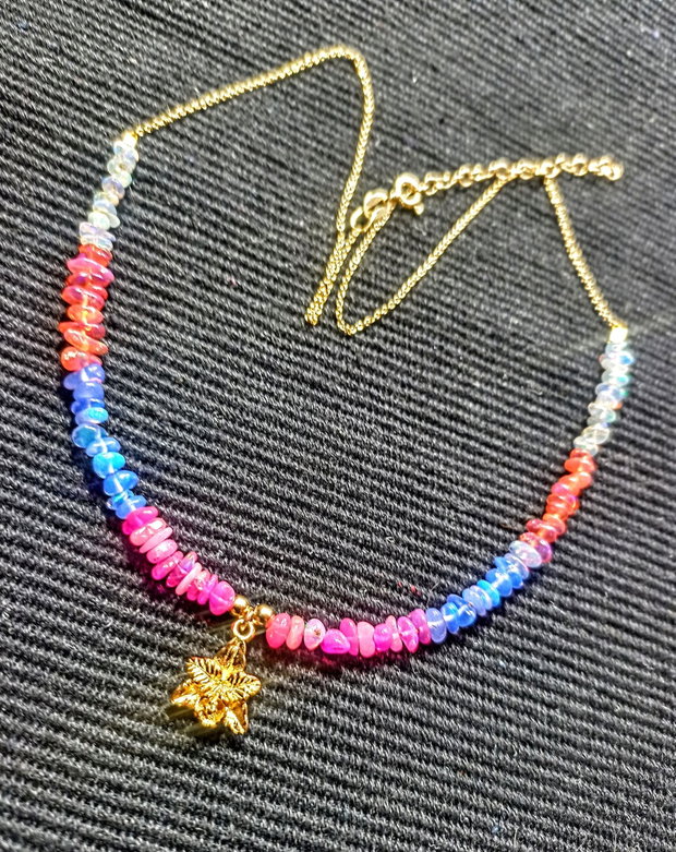 Colier vermeil opal de foc etiopian nuante charm floare orhidee lant argint placat cu aur minimalist boho chic trendy - Transport gratuit