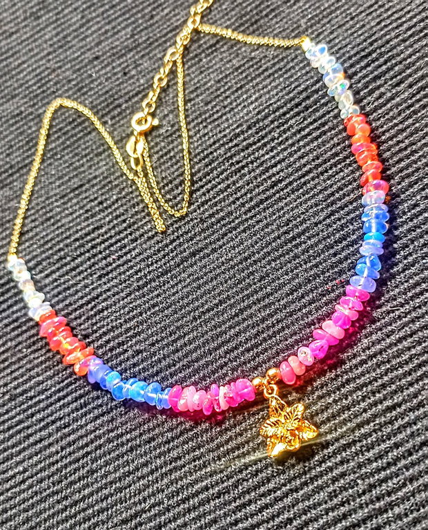 Colier vermeil opal de foc etiopian nuante charm floare orhidee lant argint placat cu aur minimalist boho chic trendy - Transport gratuit
