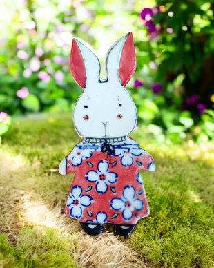 Brosa din portelan pictata manual - ALICE IN WONDERLAND