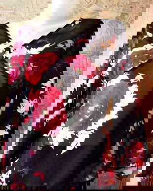 bluza Bay , model fluture , cu flori rosii ,16