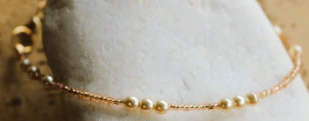 Bratara pentru glezna/bratara din margele myuki gold plated,margele de nisip aurii si perle din sticla