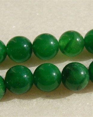 Jad verde NATURAL de aprox 0,8 mm - sirag scurt aprox 19 cm (24 bucati) - fara inchizatoare