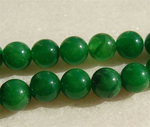 Jad verde NATURAL de aprox 0,8 mm - sirag scurt aprox 19 cm (24 bucati) - fara inchizatoare