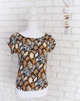 Bluza Vaporoasa Print Sarpe Bej cu Negru