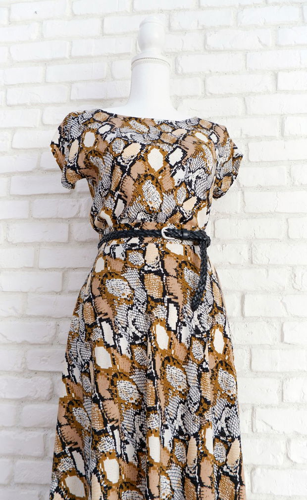 Bluza si Fusta Vaporoase Print Sarpe Bej cu Negru