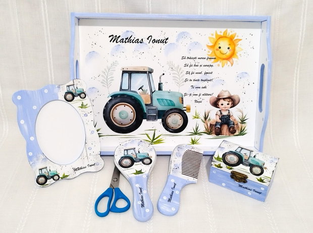Tavita de mot baietel cu tractor