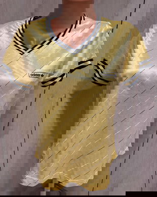 TRICOU ADIDAS ORIGINAL MARIME L ,NOU,CU ETICHETA