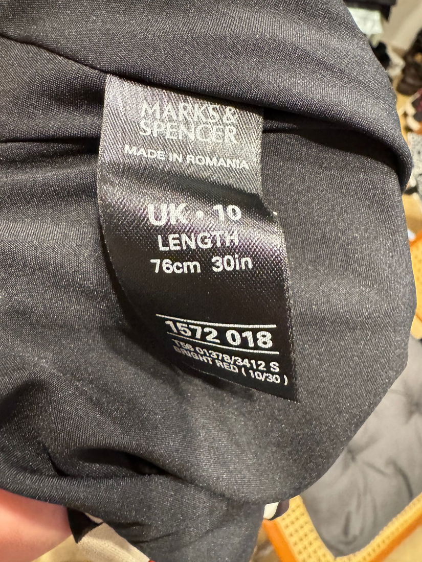 FUSTA VASCOZA MARKS&SPENCER MARIME 10 SI BLUZA KOOKAI SUPERBA